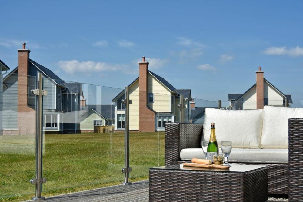 The Beach Hut Beadnell Bagian luar foto